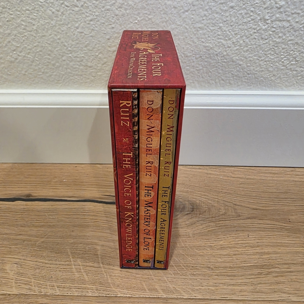 The Four Agreements by Don Miguel Ruiz - Red and Green Cover - Picture 3 of 3